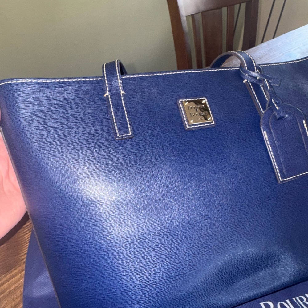 Dooney and Bourke Tote Bag